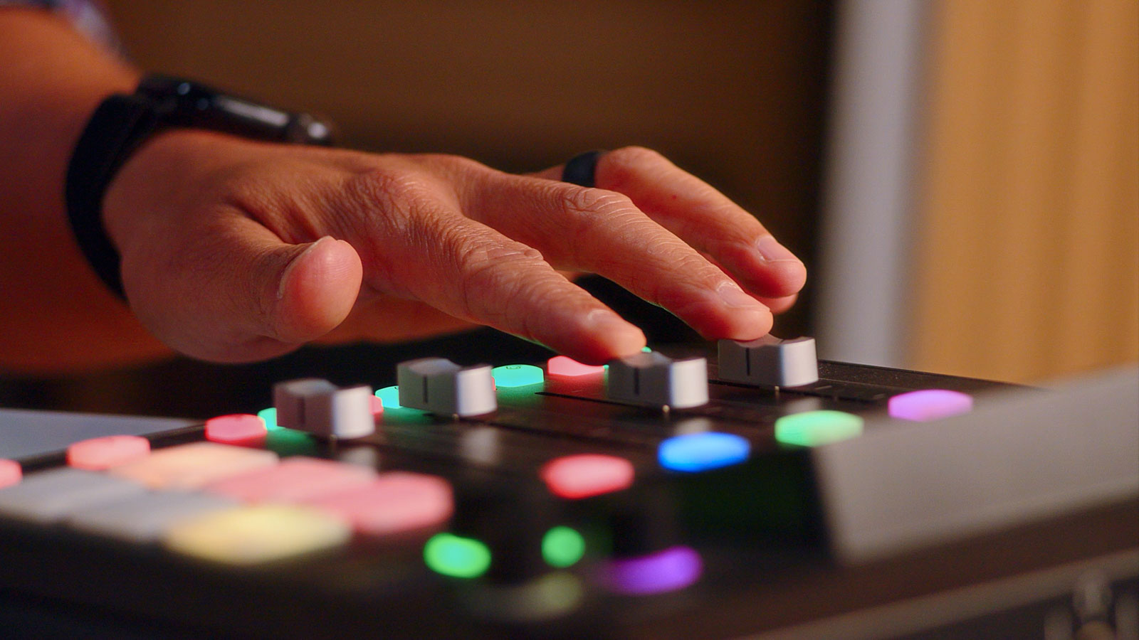 Still frame from Circle x Pat Flynn