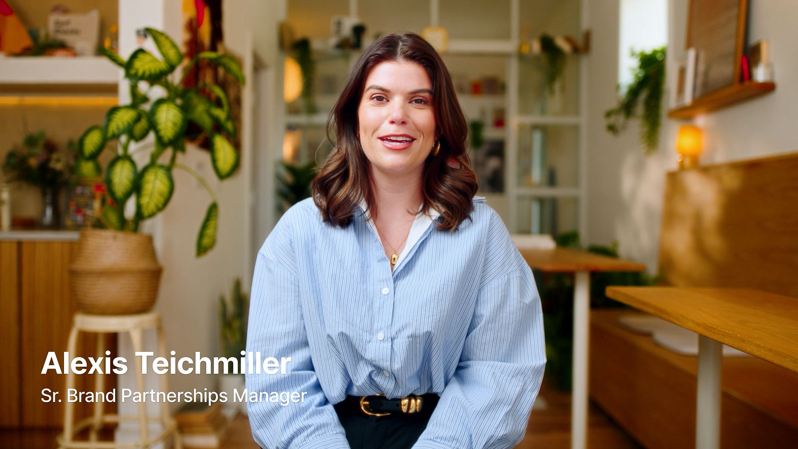 Still frame from What is Circle